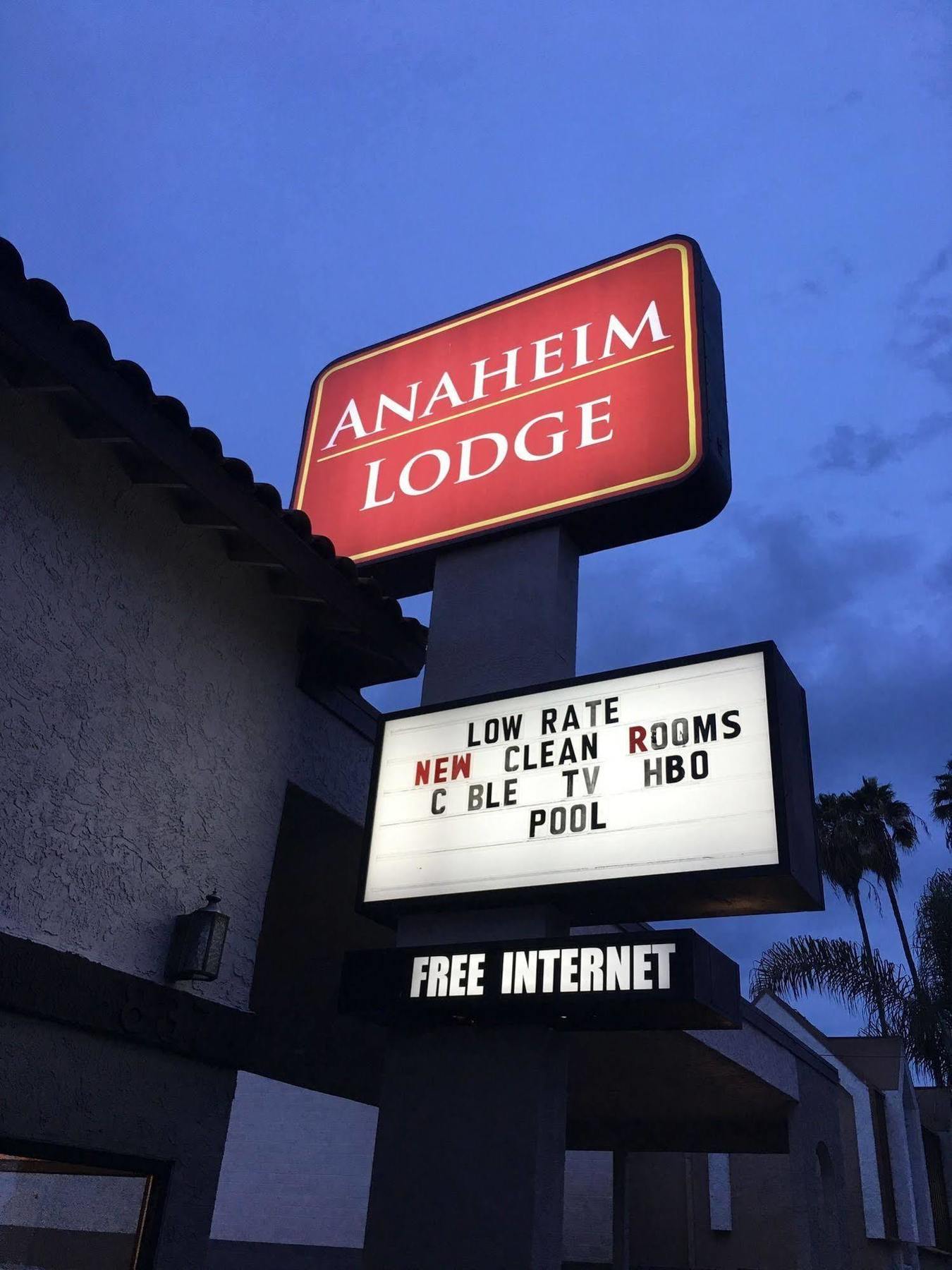Anaheim Lodge Exterior photo